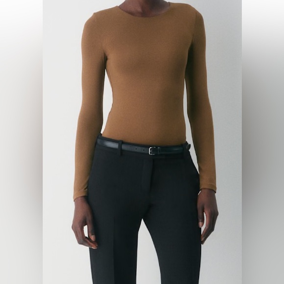 Aritzia Tops - Aritzia Original Contour Splendid Crew Longsleeve